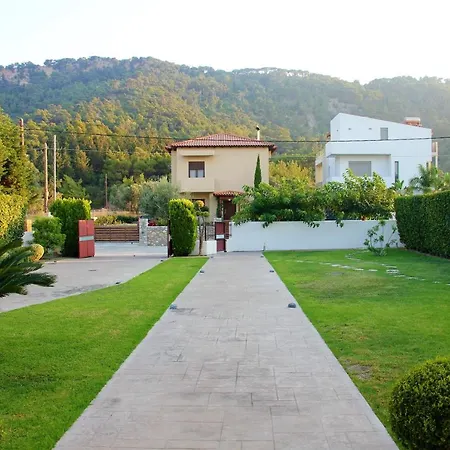 Cheerful Villa Filerimos *