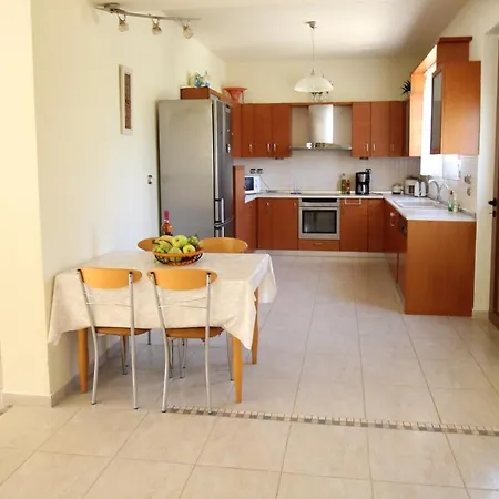 Cheerful Villa Filerimos